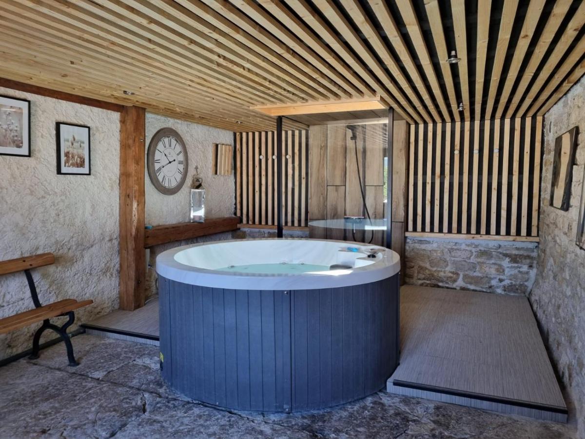 Gite De L'Ancheronne 12 Couchages Spa Lavans-sur-Valouse Bagian luar foto