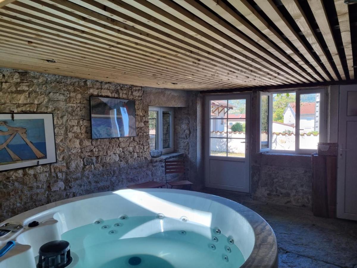 Gite De L'Ancheronne 12 Couchages Spa Lavans-sur-Valouse Bagian luar foto
